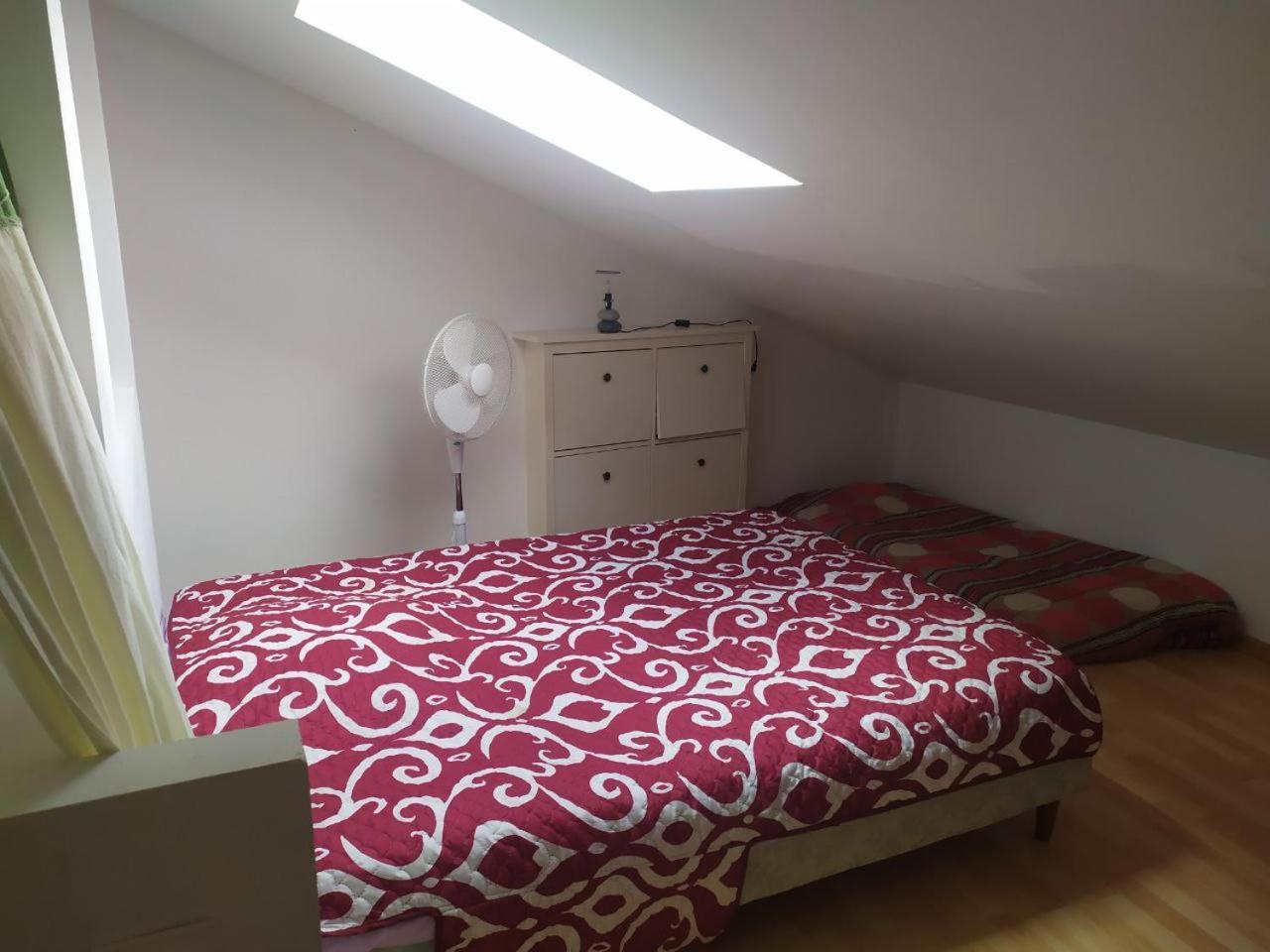 Duplex Avec Jardin Et Grande Terrasse 8-10 Personnes Villa Campagnan Esterno foto